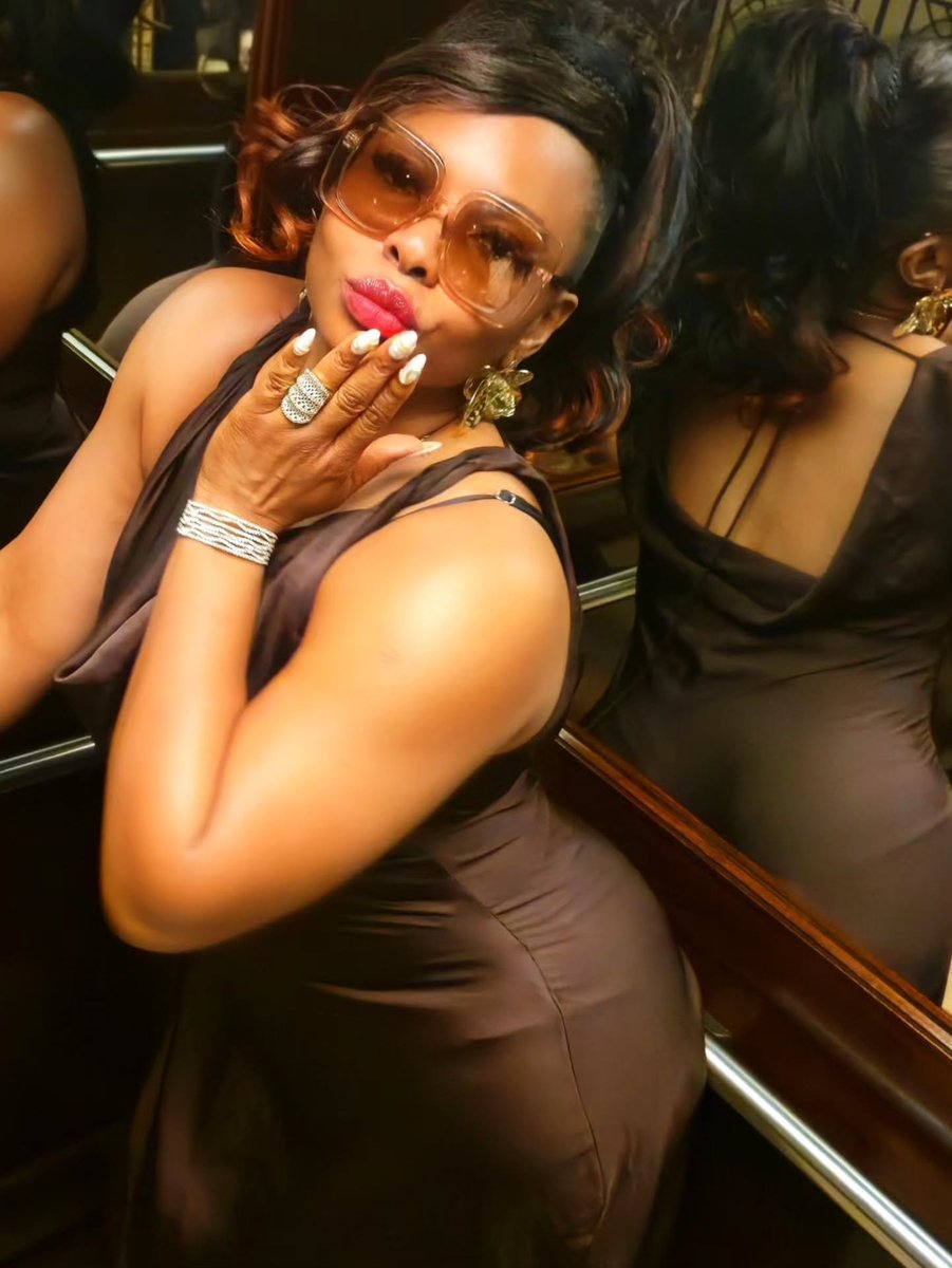 yemialadee's tweet photo. Date Nights in Nairobi 🇰🇪 courtesy  of @villarosakempinski ❤️ https://t.co/xGIq7DUp7x