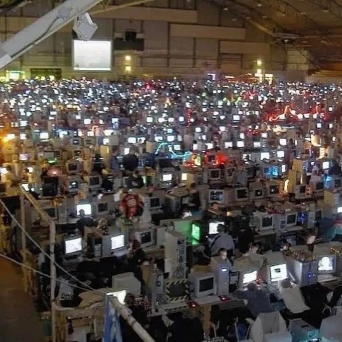 Old Internet tweet media