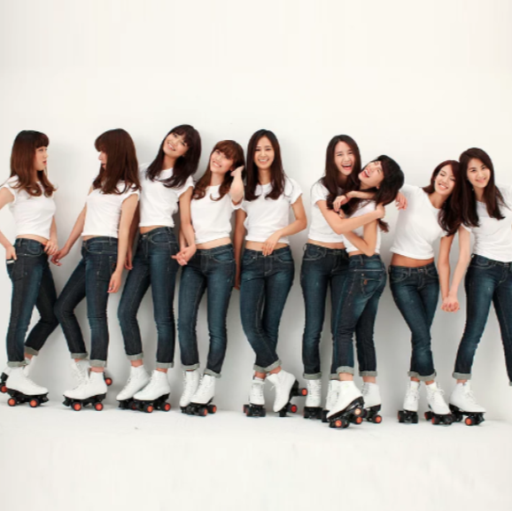 AboutMusicYT's tweet photo. 19 years ago today, Girls Generation made their debut. https://t.co/ldto3furhg
