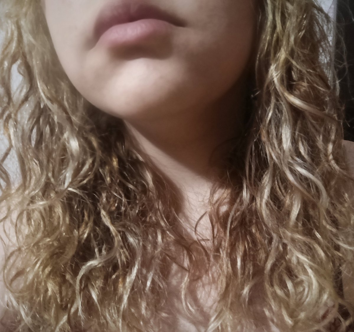 cinnamio7's tweet photo. tried curly method after straightening and bleaching my hair constantly for years, it's cute but too much work for not good enough result, so I think I'll keep doing what I usually do https://t.co/3TCfRBr16B