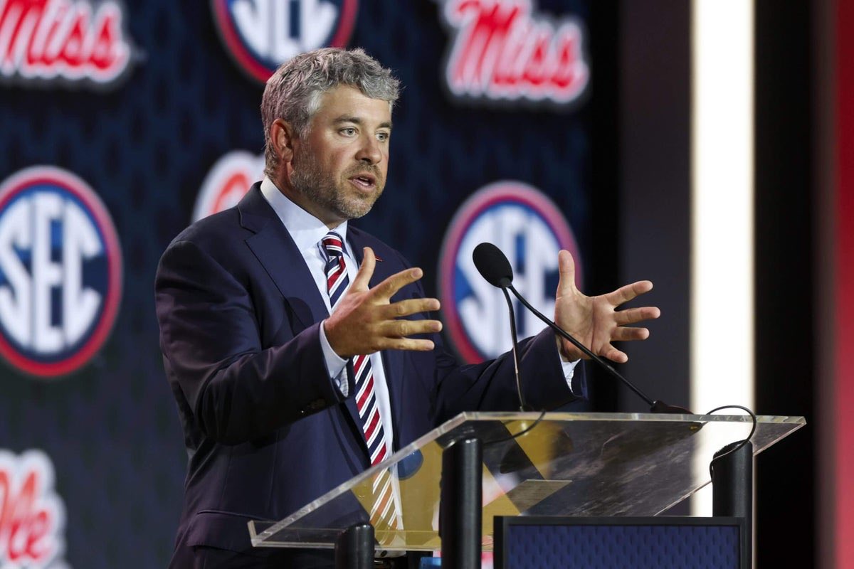 EverythingRebs's tweet photo. Pete Golding won SEC Media Days. 

He is as real and authentic as it gets, and the entire world got to see that on display. The SEC crew quoted it all day as “a breath of fresh air”. A guy like that is a guy you want to succeed. https://t.co/sFDamwycOk