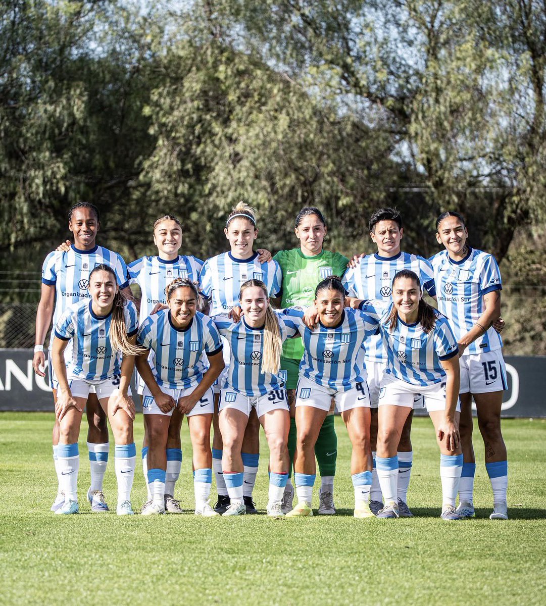 AtaqueFutbolero's tweet photo. 🏆🇦🇷 Racing Club es CAMPEÓN DEL FÚTBOL FEMENINO por PRIMERA VEZ en su HISTORIA. 

⚠️ Ganó 12 de 15 partidos y triunfó en TODOS LOS CLÁSICOS.

Recordemos que hace dos semanas, la Academia ganó el TORNEO DE RESERVA después de 63 años. ‼️ https://t.co/24IaeJ6qry