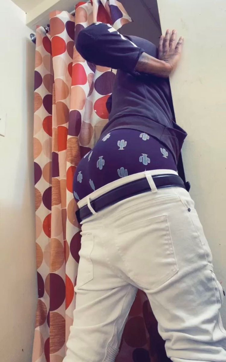 OhThtsReesii's tweet photo. Happy Hump Daaay https://t.co/4xDcOhtMPk