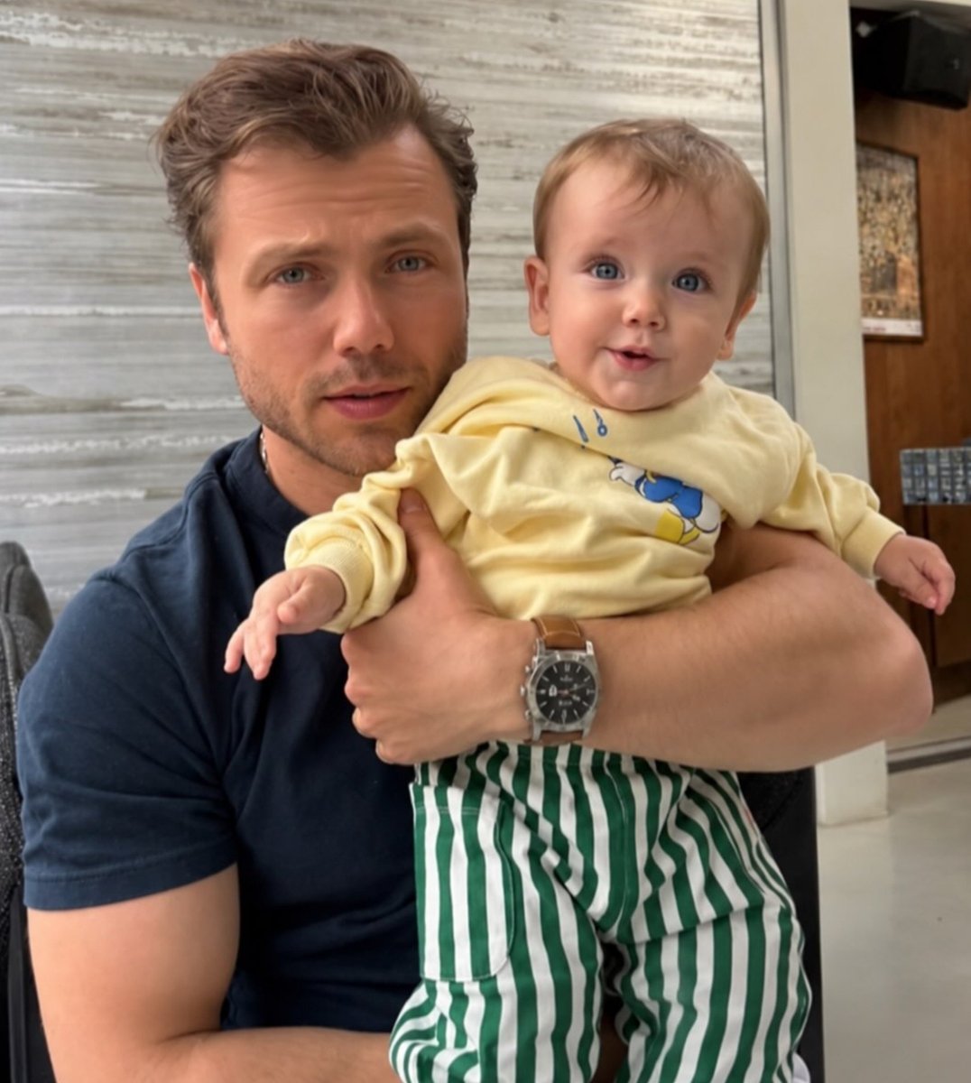tolgazeynepask's tweet photo. 🌸👶💙 A &amp; T 🧿 Zeyno's favs 🥰

#TolgaSarıtaş #ZeynepMayruk 
#TolZey https://t.co/7C8TKaOLCG