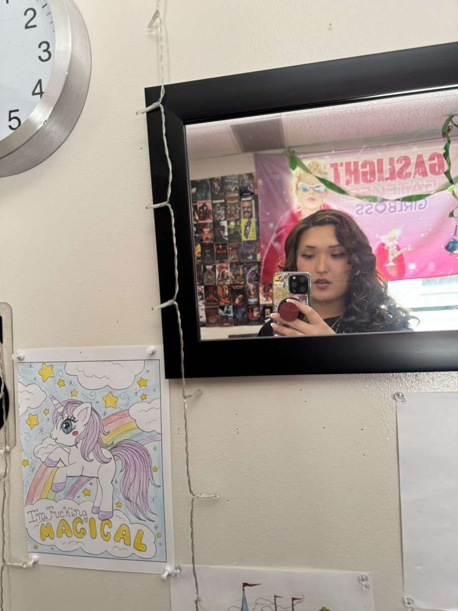 bimbogirl69's tweet photo. respectfully, who can fucking take me 
(me at my manager) https://t.co/WYSHTqVg52