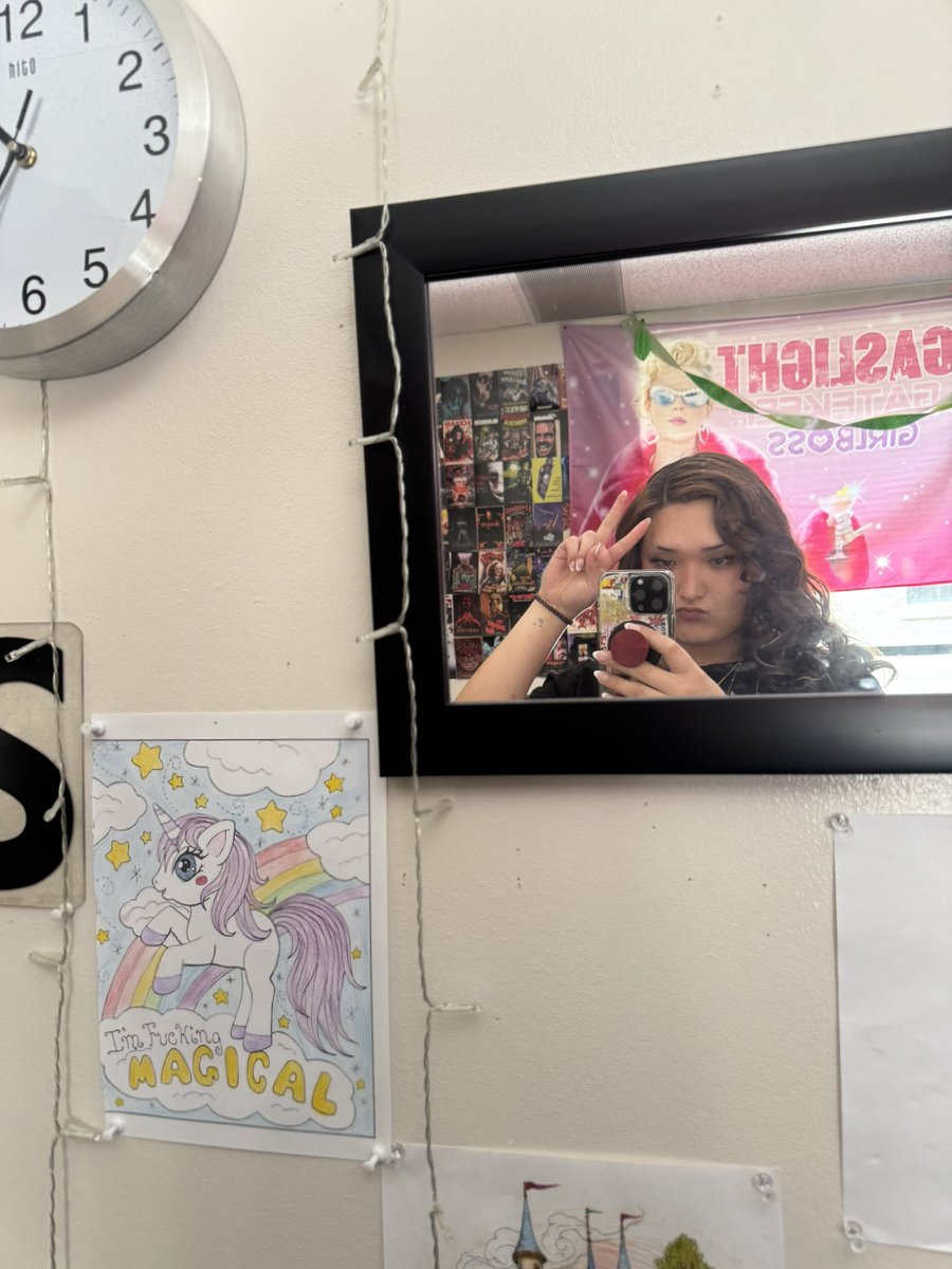 bimbogirl69's tweet photo. respectfully, who can fucking take me 
(me at my manager) https://t.co/WYSHTqVg52