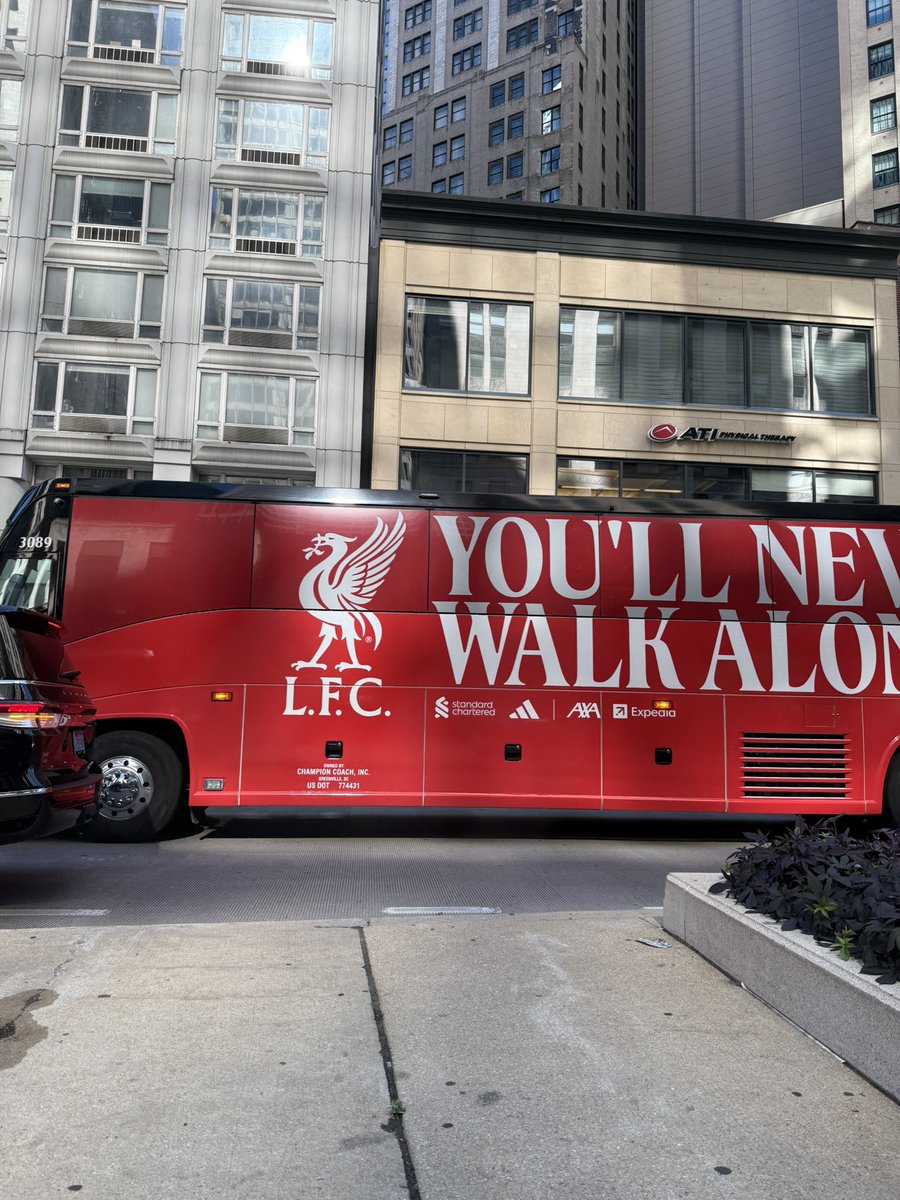 jayzawaski's tweet photo. The Reds rolling through downtown with a police escort 🫡 https://t.co/rkRxqjN4To