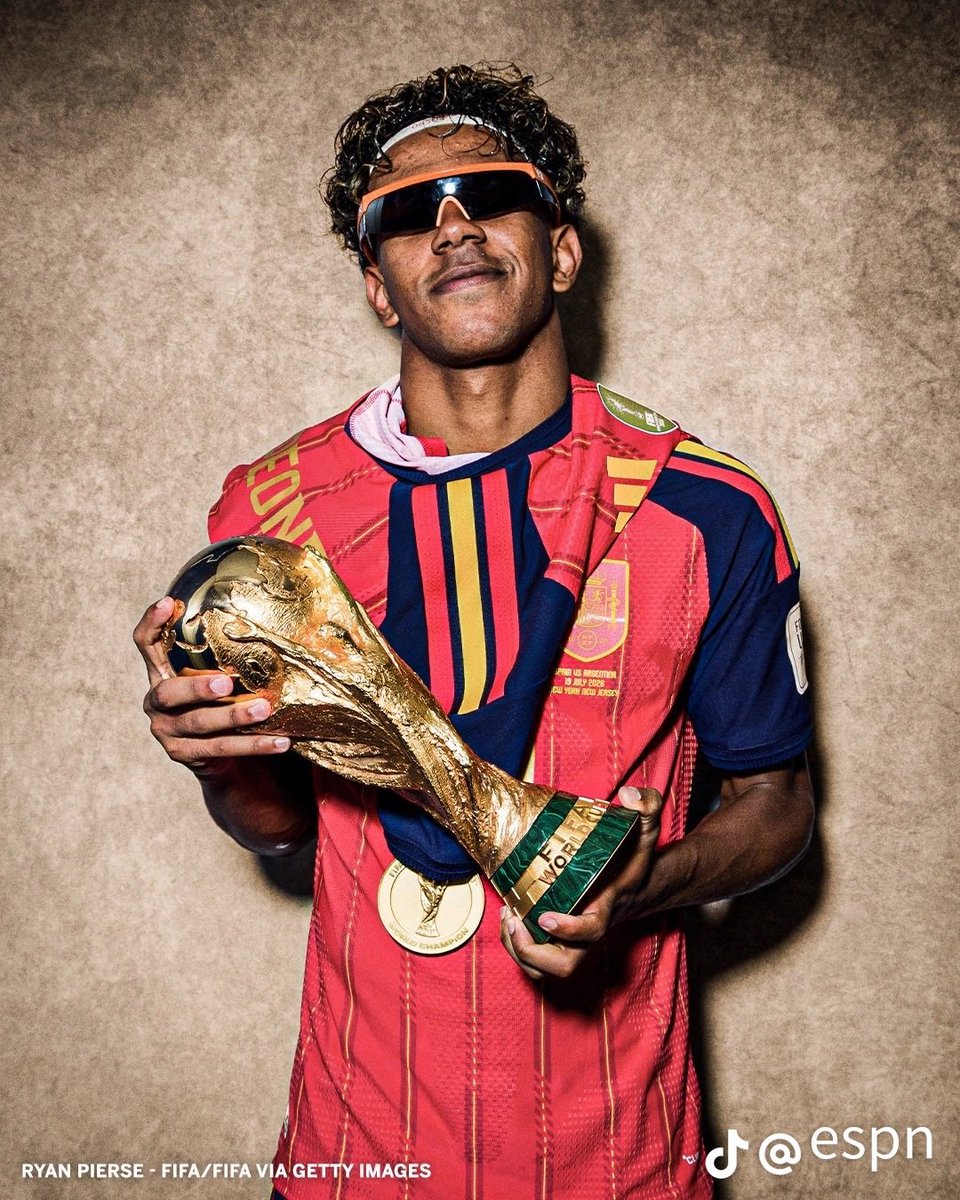 Agonkong0's tweet photo. @VisionBlaugrana Qu’il pose leur cdm sinon ils sucent https://t.co/pIsym7oYB8