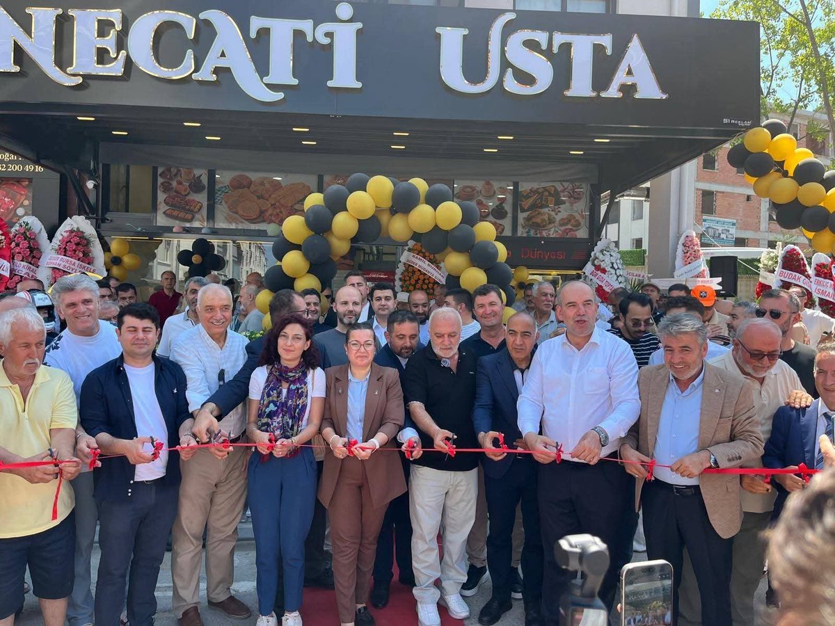 Kalbiselim16's tweet photo. KALBİSELİM DERNEĞİ OLARAK KARDEŞLERİMİZİN EN GÜZELMUTLU GÜNLERİNDE YANLARINDAN OLDUK https://t.co/wgapacFFtX