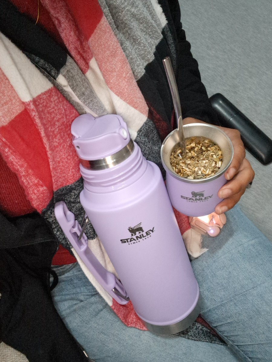 Ramirezflavian7's tweet photo. El verdadero lo veo y lo quiero, y lo tengo💜 nada mas lindo que poder darme los gustos para eso trabajo para tener lo mio y no pedir nada a nadie prestado🙌 https://t.co/Y1UQcxqzLl