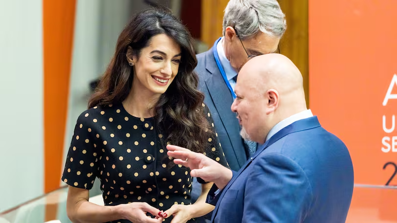 HillelNeuer's tweet photo. .@ClooneyFDN Amal Clooney, this is your last chance to speak out before the UN vote to remove ICC prosecutor Karim Khan for raping his subordinate.

Even Khan backer Ken Roth ⤵️ has now renounced him.

Sexual assault survivors should be your priority, Amal, not your ideology. https://t.co/Sk4wguC0zH