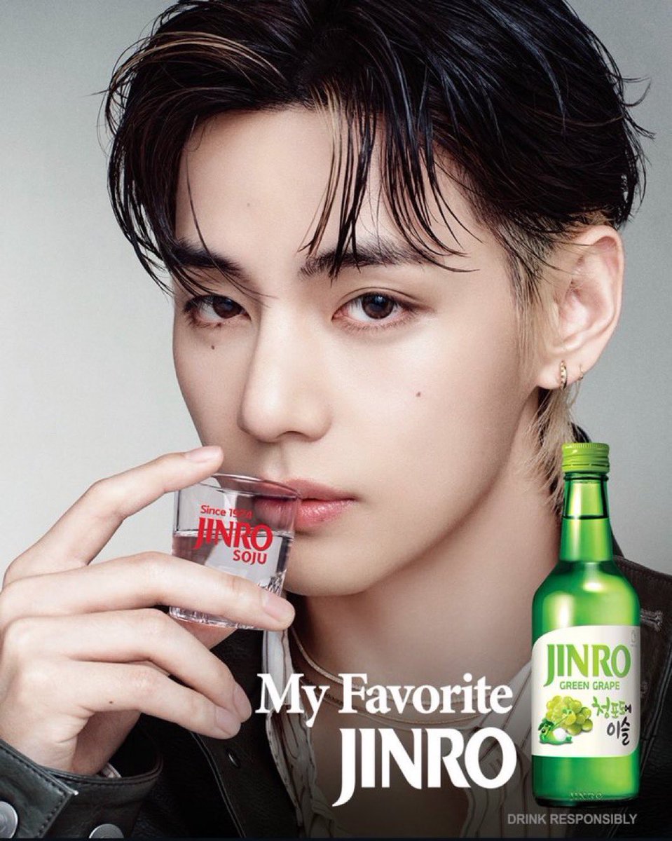 MartajazzCool's tweet photo. JINRO GLOBAL AMBASSADOR V
KIM TAEHYUNG FOR JINRO
#TAEHYUNGxJINRO
#VxJINRO https://t.co/lZzynDl625