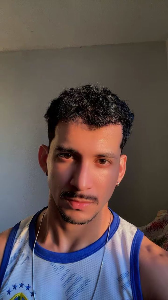 oleandrolopes's tweet photo. Amo tirar foto no pôr do sol 🥰 https://t.co/w8BAP4dUxQ