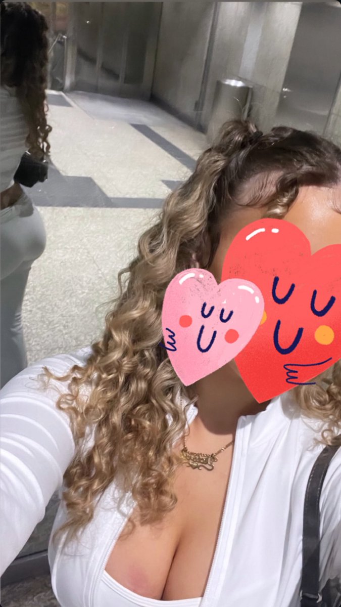 delisha69's tweet photo. Waar zijn mijn daddies?Where are my daddies? #findom #findomslaves #findomnl #femdom #geldslaaf #tikkieslaaf #paypig #humiliation #teen #younggirl https://t.co/LPttkSxiqs