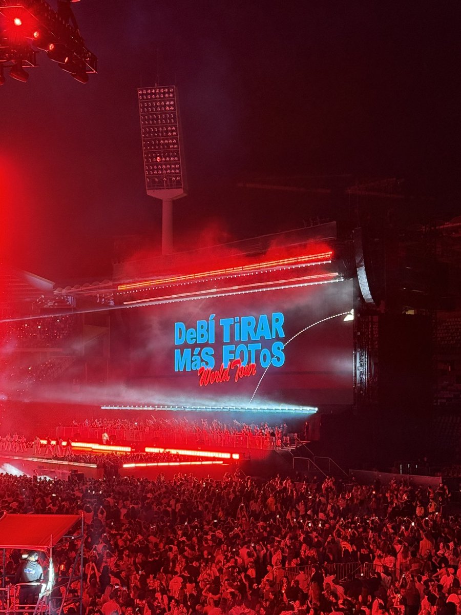 karo0f's tweet photo. Dernière date, merci Benito https://t.co/yn9gQZCbxo