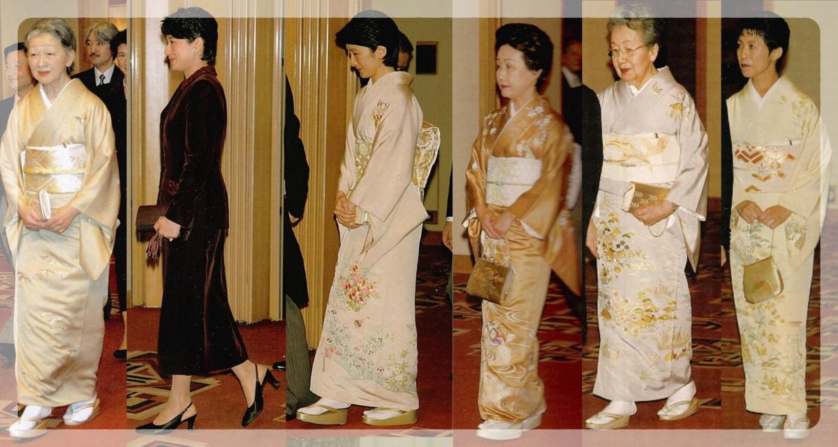 QyZEomHaZK37254's tweet photo. そもそも結婚式にミュールですよ…… https://t.co/UkZxKxUpKk