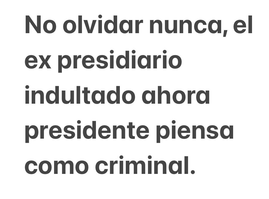 WsantamariaV's tweet photo. @RevistaSemana @AlbertoBernalLe No es desubique, es maldad maquiavélica; el payaso bien sabe que los zombies que lo idolatran convertirán esas falacias en posverdades y el tiempo en narrativas históricas. https://t.co/gX9aMXq8ei