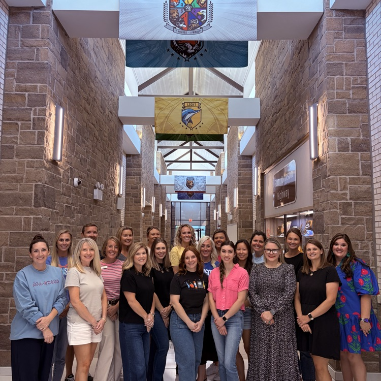 PISDJohnsonElem's tweet photo. Our Johnson Elementary Leadership Team came together to collaborate, dream big and align our vision for an incredible school year ahead for our All Stars. ❤️💙 ⭐️ 
#TogetherWeRise
#ProsperProud https://t.co/d73EA1SoGX