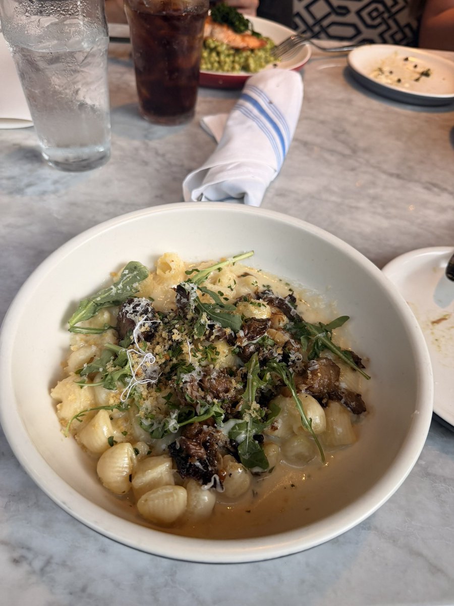 user11091761's tweet photo. yummy yummy good 4 to tummy https://t.co/7jHZbY70JY