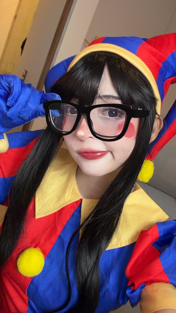 AnsiChan's tweet photo. Hoy toco abstraerse 💙❤️ https://t.co/fjSFpxantj