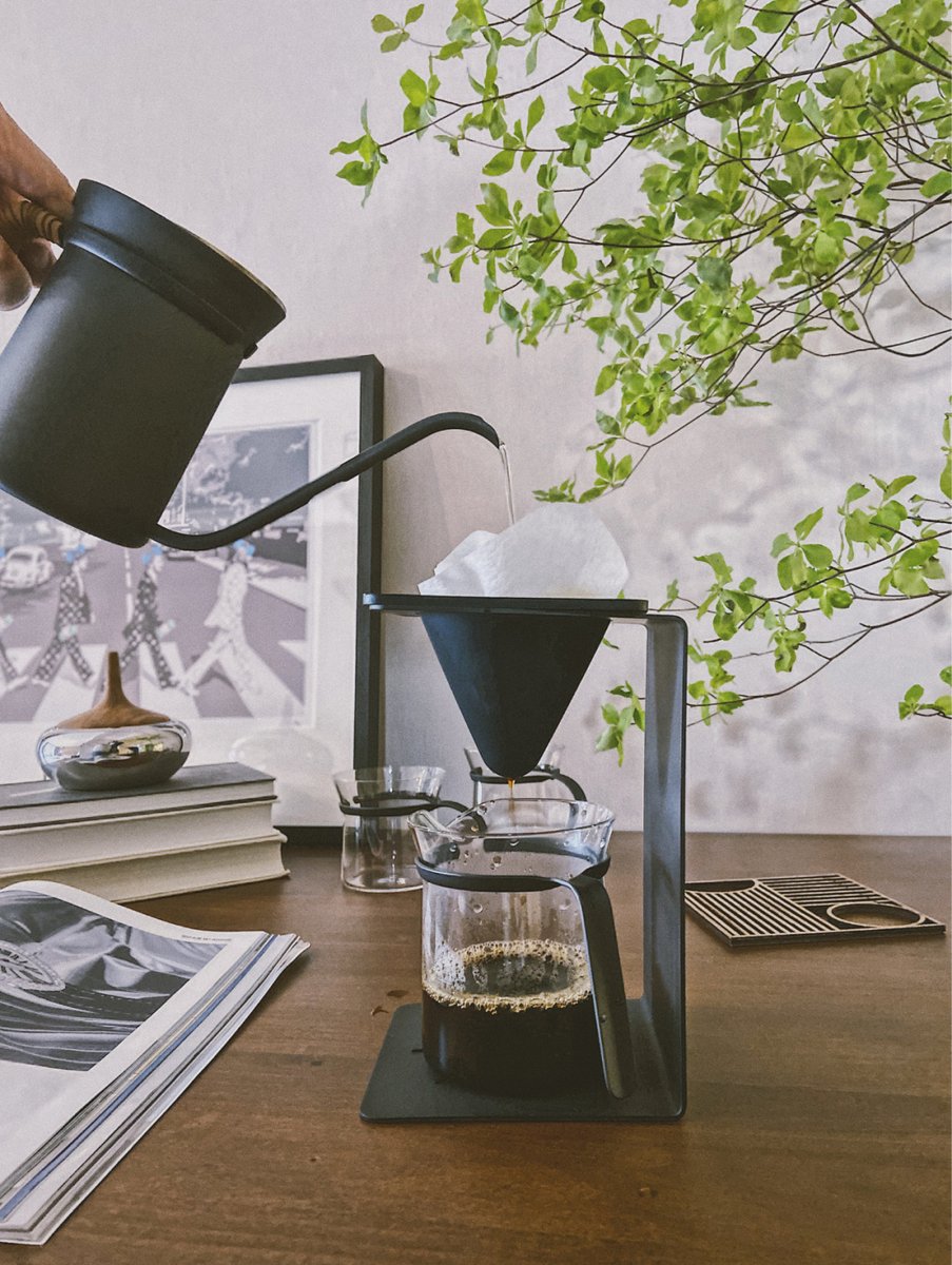 eomsh_S2's tweet photo. Just tried the brand-new zero-waste coffee brew kit—no messy grounds, rich flavor, and it’s 100% compostable. Game-changer for my morning routine! https://t.co/jQx5sCyVwR