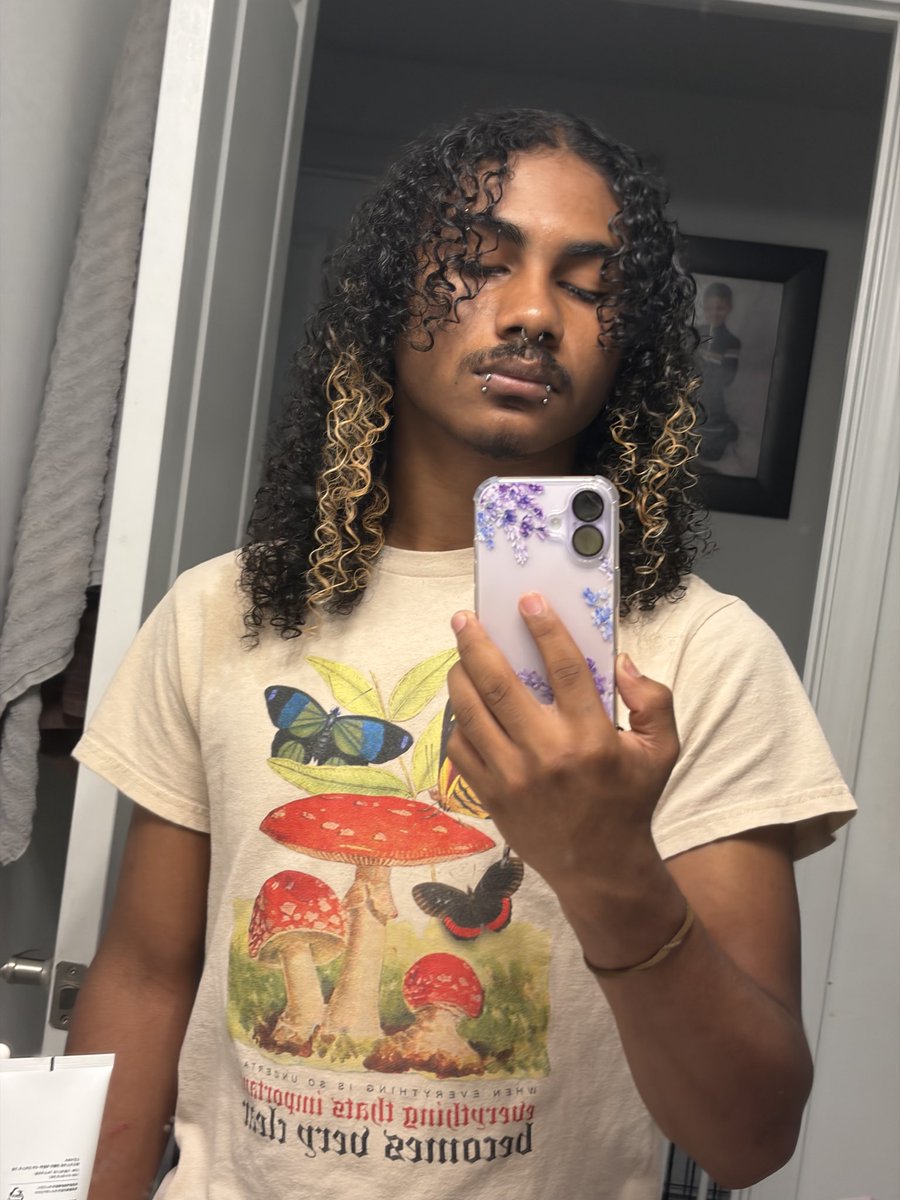 exsitrace's tweet photo. #chuzz #employed #curly #cubano https://t.co/0EcDpRsafT