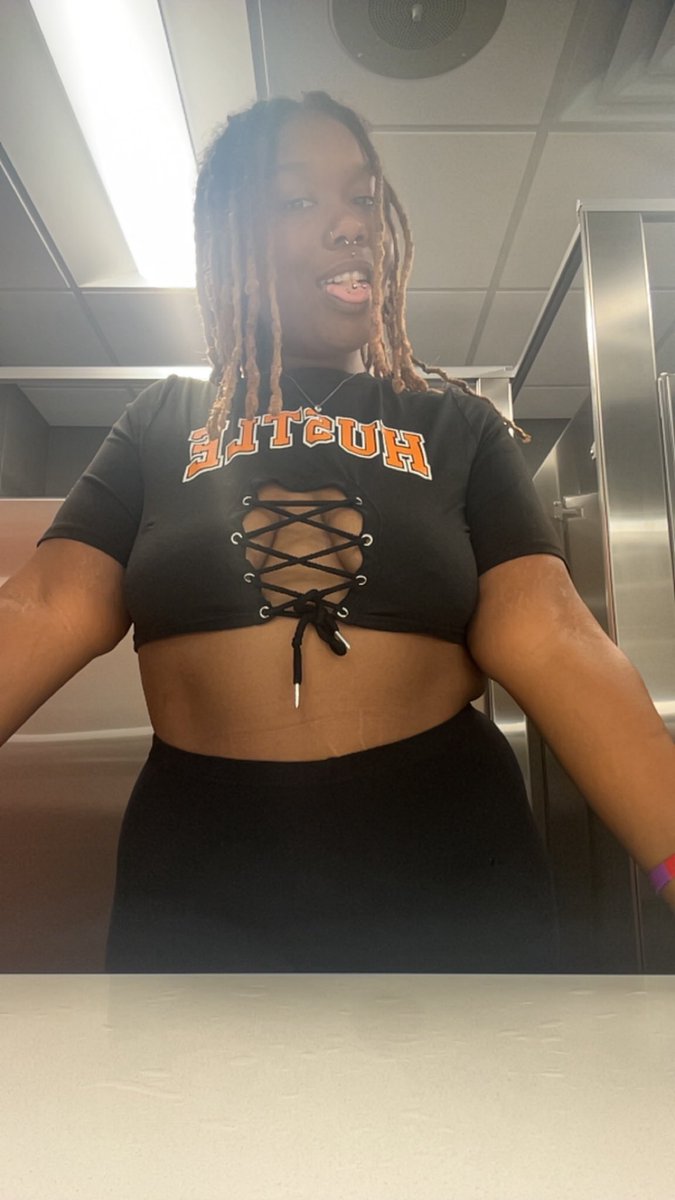 QueenRed94's tweet photo. I’m an addiction with no cure 🥰😘
#757links #757freaks #757freak #757meetups #norfolkfreak #Hamptonfreak #757munch #757match420 #dmvfreak #757Va https://t.co/ZwecDg199O