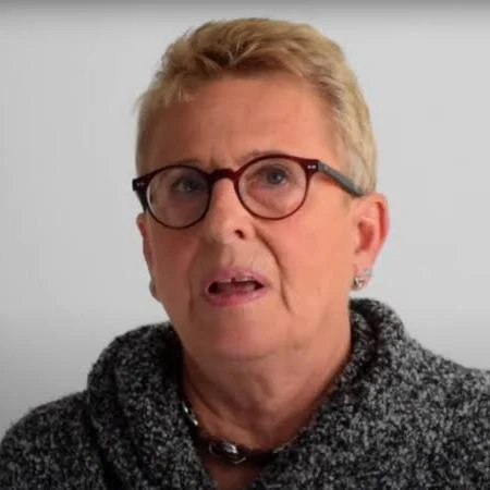 DorotaKania2's tweet photo. Agentka Służby Bezpieczeństwa Jolanta Lange vel Gontarczyk została przesłuchana w środę w katowickim IPN jako świadek w śledztwie, w którym badane są okoliczności śmierci księdza Franciszka Blachnickiego. Duchowny został zamordowany przez "nieznanych sprawców" https://t.co/Eh7bhKkRI7