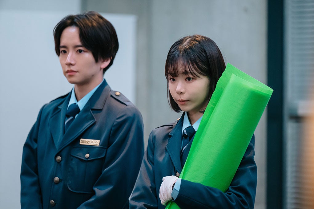 modelpress's tweet photo. 【今夜放送📺️】
「大空港～GATE24～」第1話✈️

森万智（趣里）ら所属の新設部署誕生💨
空港の“緊急事態”見抜く

📸場面写真多数
https://t.co/O8oN2KuPGT

@daikuukou__ex https://t.co/BNzeERY8YC