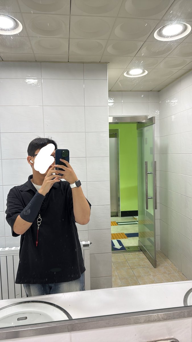 se0_w00's tweet photo. 그럼에도 불구하고 출근은 해야지…
#우울계 #전주 https://t.co/l2x6NqEv7m