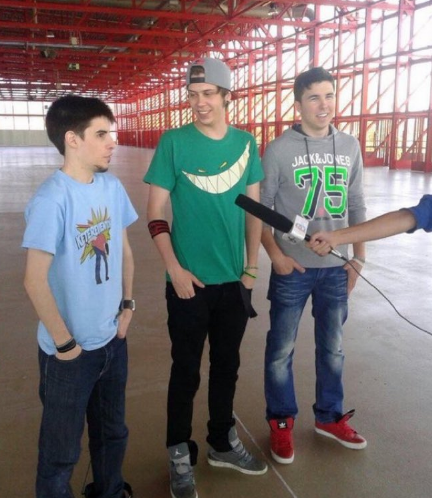 NicolasTaps's tweet photo. x: que me importa si viene rubius a argentina

Yo y las criaturitas del señor en primera fila: https://t.co/tuBb97ZdsE
