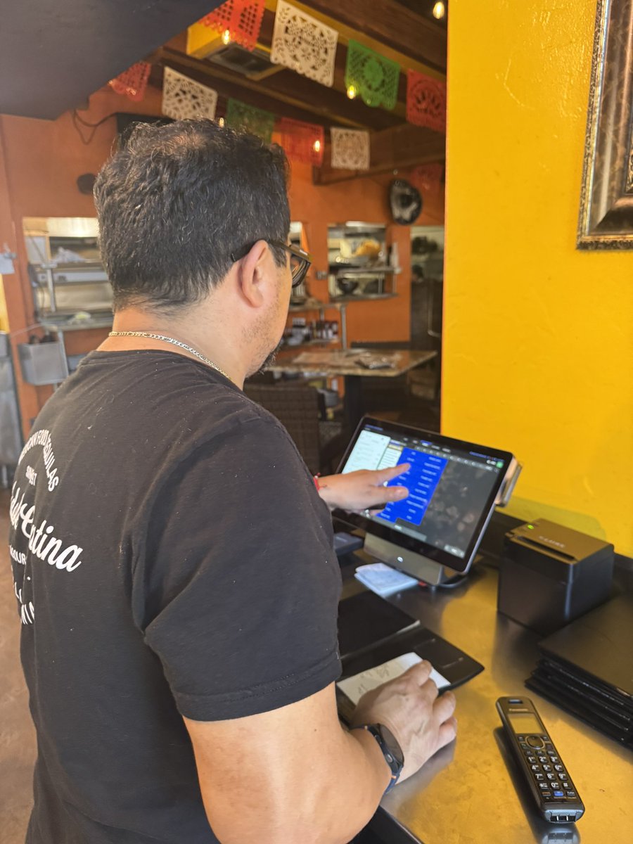 Tanershift4's tweet photo. Shift4Dine New POS upgrade Adobe Cantina in CA! 👊  We do our work with passion.🔥We are instilling our love for Shift4Dine in everyone. 💙  🚀🚀😍😍 They loved the new pos system! #Shift4Dine @Shift4 🇨🇾🇨🇾 https://t.co/2qXSSzSv2Q