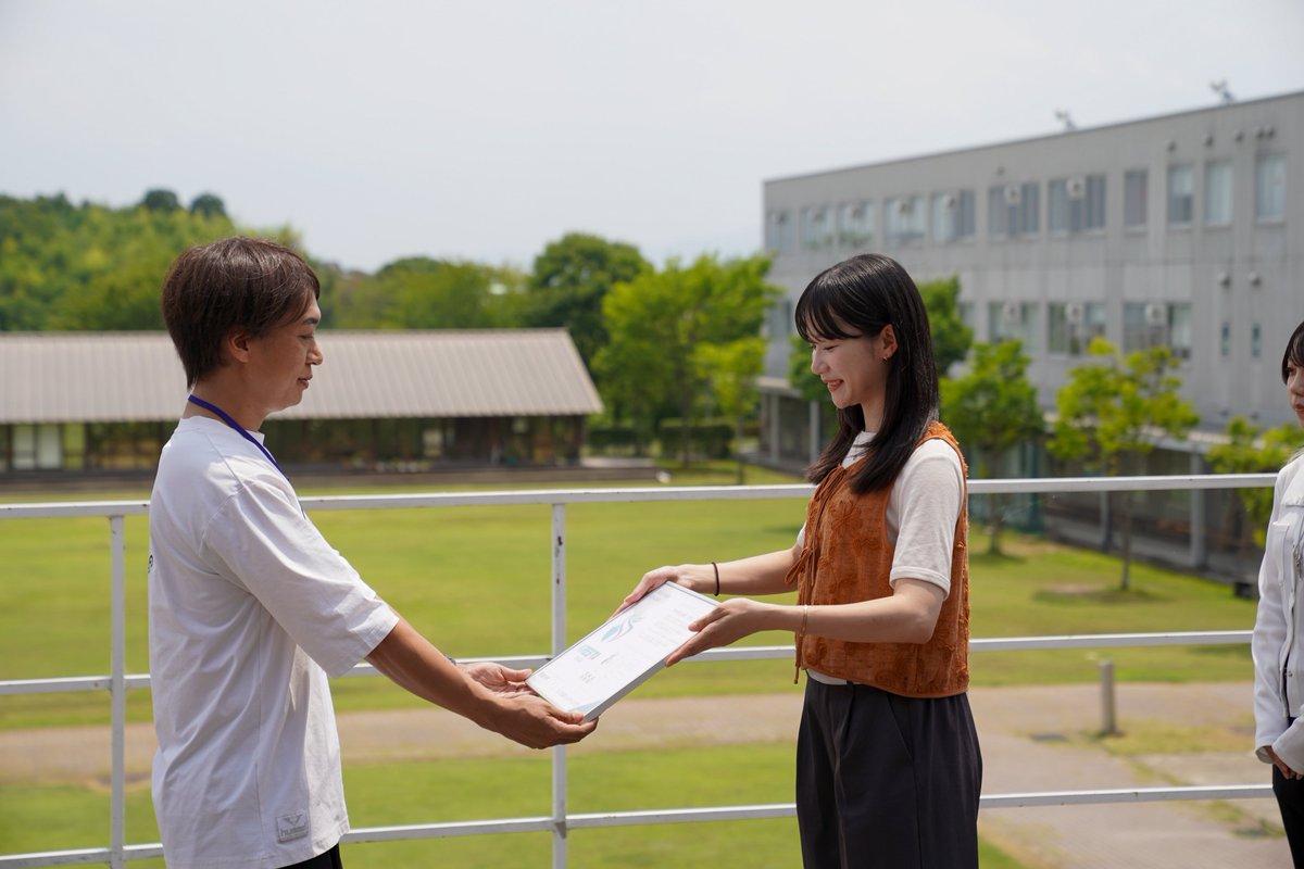 kocha_takashima's tweet photo. チームロゴを滋賀県唯一の美術大学である成安造形大学の学生さんに制作いただきました。

かっこよく作ってくれてありがとうございました😊 https://t.co/gWVziwHd0V