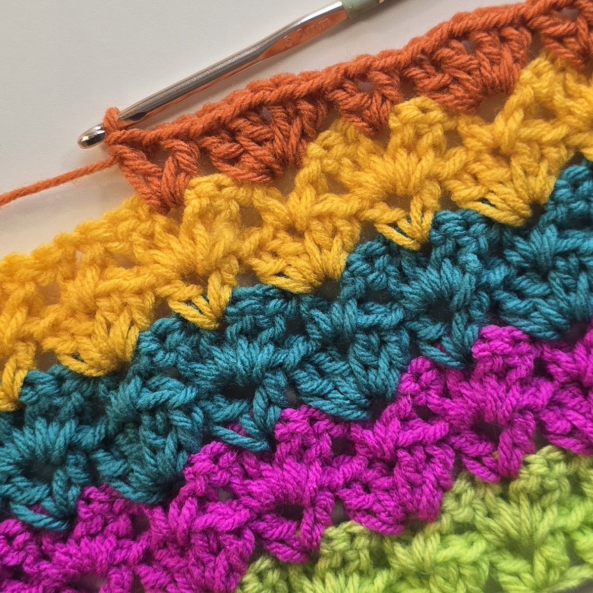 Crochetmelovely's tweet photo. It's #wipwednesday! What are you working on this week? 👀✨️🫶

I started this fun shell stitch blanket ✌️
.
.
.
#yarn #crochet #creator #workinprogress https://t.co/rP7if8ZX1z