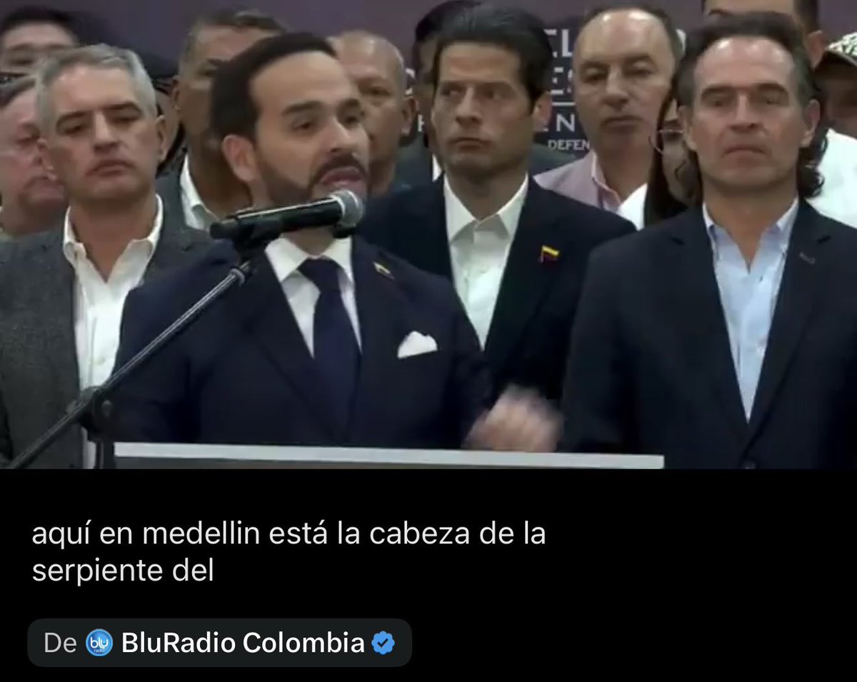 jorgerojas2022's tweet photo. ¿Cómo así que “en Medellín está la cabeza de la serpiente del narcotráfico y el crimen organizado” y que desde esa ciudad “salen las órdenes para todo el país”? 

¿Ya hay un pronunciamiento que reivindique la laboriosidad, el espíritu emprendedor y de trabajo de la gente de la capital de Antioquia y rechace esta estigmatizacion de la ciudad?

¿Dijeron algo el alcalde de Medellín y el gobernador de Antioquia?