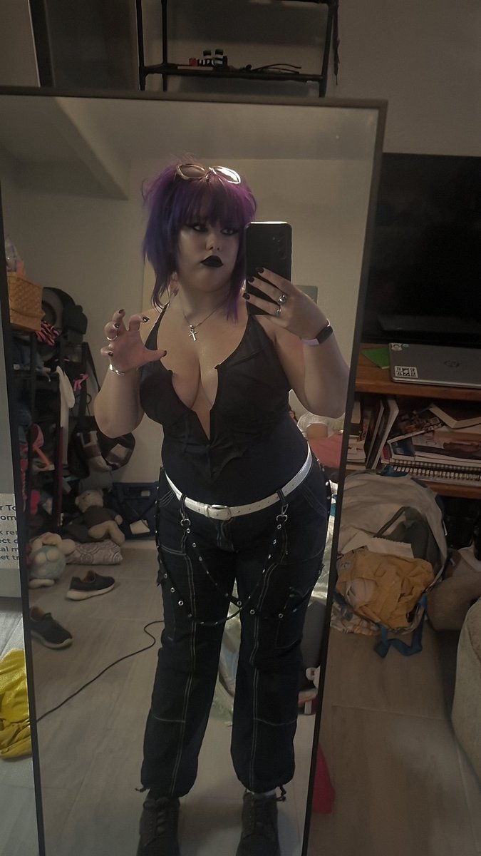 addictedtomissy's tweet photo. rave tn! send 50$ for drinks finsluts https://t.co/lFFtXPUgSj