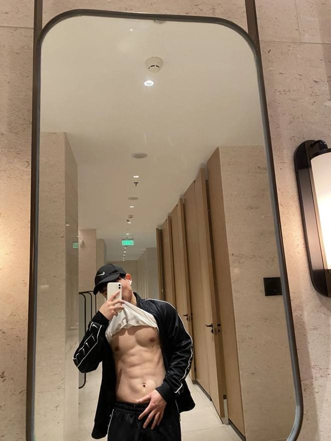 emi1112m's tweet photo. 혀로 핥아주고파
#ㅎㅃ #오프 #강원 #ㄱㅇ #게친소 https://t.co/zAazzgWR42