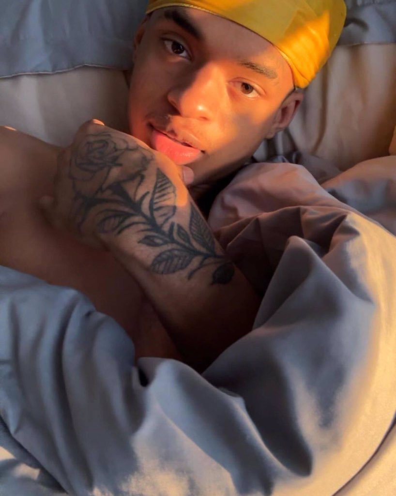 imapextay02's tweet photo. New here 🤟💖 https://t.co/VqOEG1GlNr