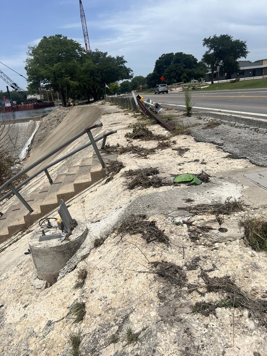 JTWXHelicity's tweet photo. I’ve been in Ingram/Kerrville TX for a couple days now and man, it’s been difficult to see so much of the rebuilding process completely gone. I took a couple photos of some of the damage done from this years flood. https://t.co/pAngFanLRq