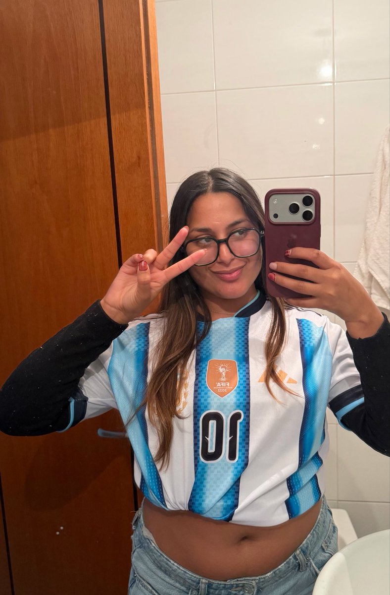 MicaelaNatu's tweet photo. El mejor país que pude haber nacido https://t.co/SC1BYgiqQy