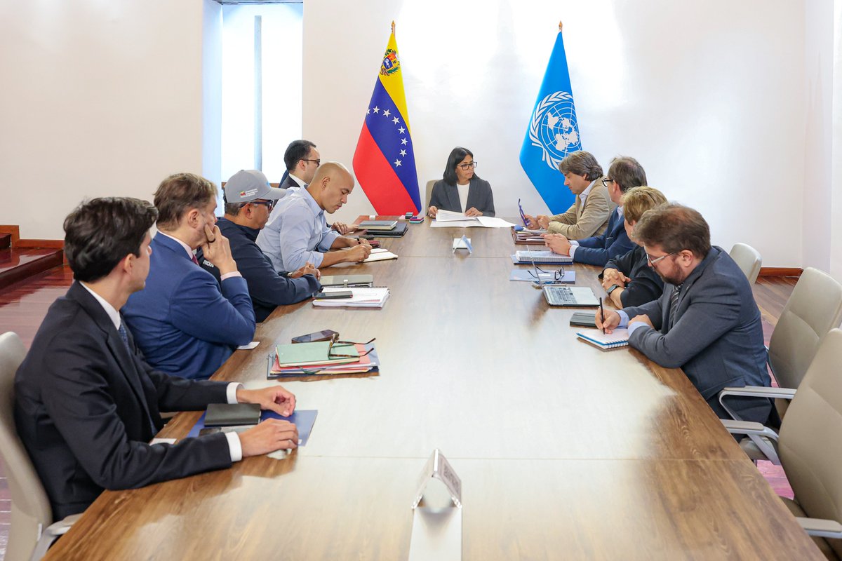 presidencialve1's tweet photo. #Noticia || Presidenta Delcy Rodríguez se reúne con Gianluca Rampolla, Coordinador Residente de la ONU, definiendo líneas maestras del plan de recuperación y asistencia en Venezuela

Leer más: https://t.co/WZ2nZoIIIQ https://t.co/ijOJKaN3lq