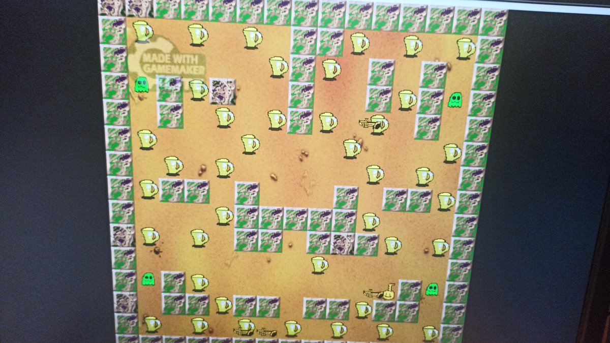padtvshow's tweet photo. By the way, during the maintenance I also tested a mod I made years ago with GameMaker 8.1 https://t.co/tOAzogwtp8