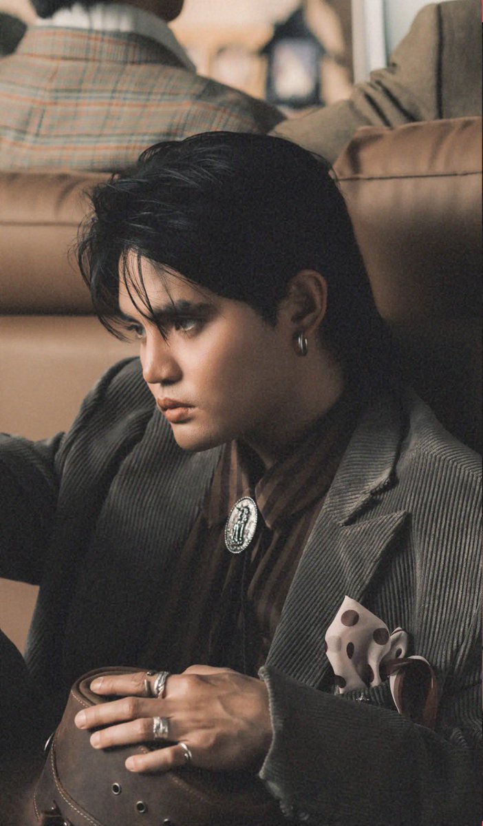 olbapologist's tweet photo. Poging Pablo wallpaper kayo dyaaaannn 😍🥰

SB19 HEADLINES KPOPWORLD
@SB19Official #SB19
#SB19isLawless https://t.co/kAbifNt76U