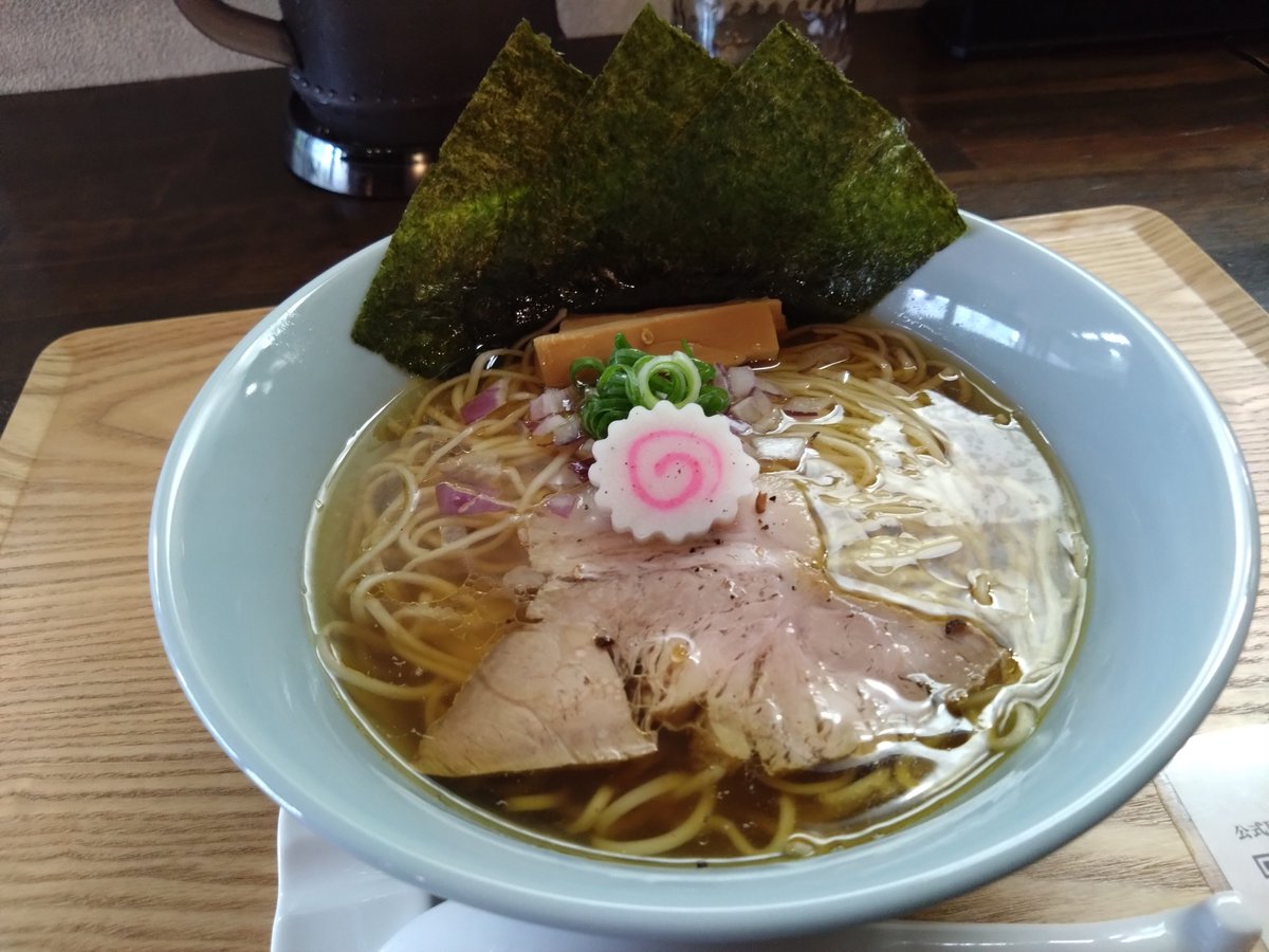 albert5237lee's tweet photo. らぁ麺屋ひたむき@大森海岸

鮭節と昆布の中華そば(塩)(¥1,100)
鮭節と昆布の中華そば(白醤油)(¥1,200)

美味かった🎵
濃厚手打ち中華はまたの機会に… https://t.co/kuLNkbWI8Z