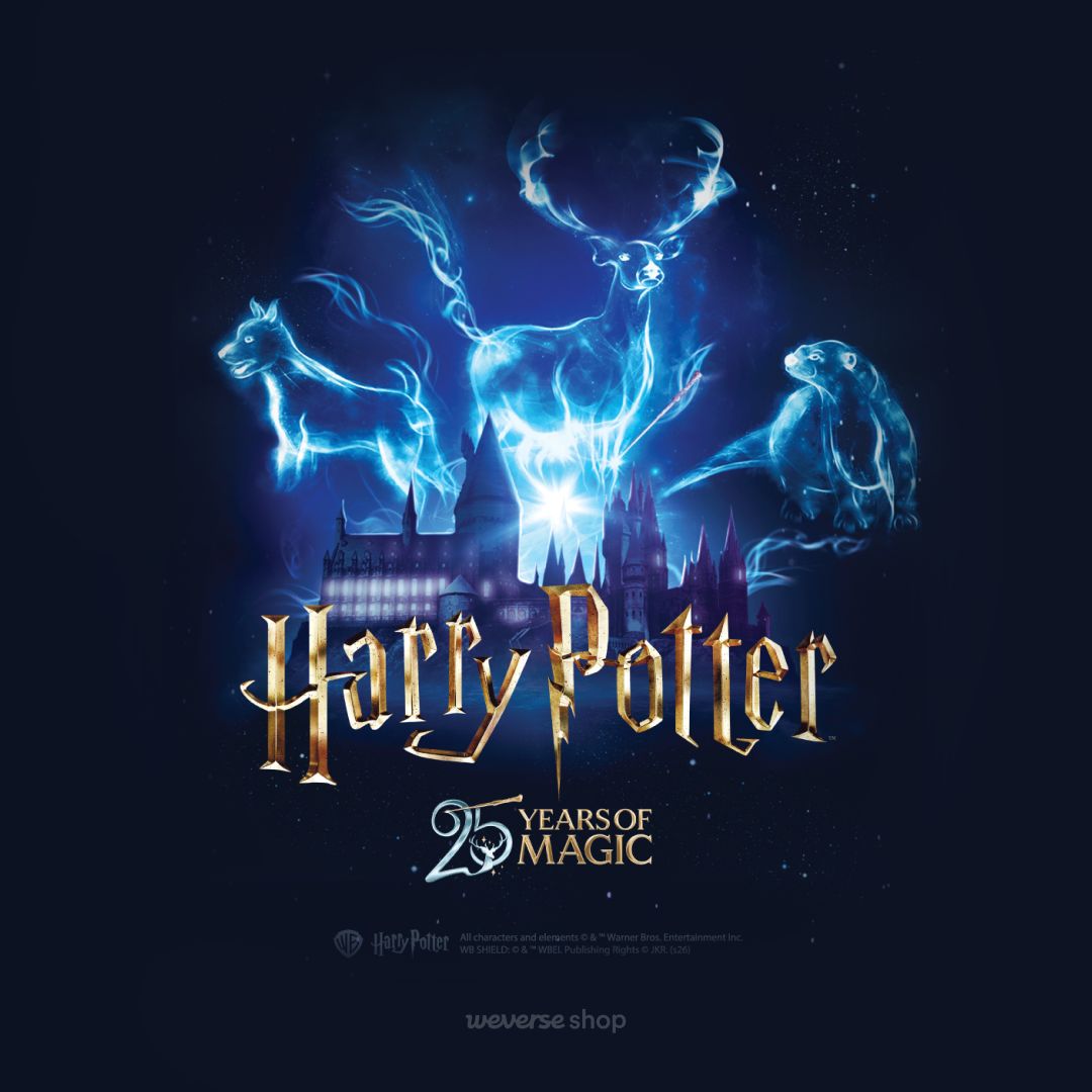 weverseshop's tweet photo. 🔊 HARRY POTTER POP-UP STORE OFFICIAL MERCH. 예약 판매 안내

HARRY POTTER POP-UP STORE의 공식 상품을 #위버스샵 에서 예약 구매로 만나보세요!⚡✨

🛍️판매 상품 : Acrylic Keyring, Card Cover Sticker, Metal Badge, Card Case, Postcard, Lenticular Trading Card, Bandana, Memo Pad

🗓️예약 판매 기간 : 7월 23일(목) 2 PM ~ 8월 31일 (월) 6 PM
📌 주문 시 유의사항
- 본 판매는 선 제작된 수량을 기준으로 진행되며, 준비된 수량 소진 시 조기 품절될 수 있습니다.

🛒#WeverseShop : https://t.co/KUkwwtHd92

#위버스 #Weverse