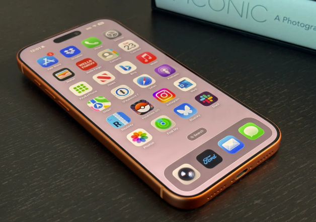 bahubalireturns's tweet photo. There are 3 reasons NOT to buy the #iphone17pro now
1. #iphone18pro is coming in less than 2 months
2. People would be more interested in #iphonefold so if you are buying the #17pro for the social status, forget it..
3. #18pro will have substaintial improvement over #17pro https://t.co/ynOn2wSlfv