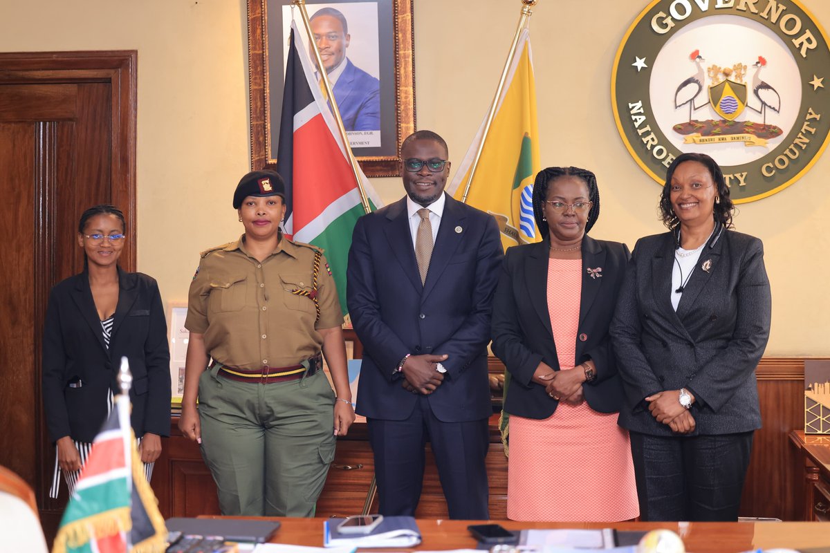 mustardseed2023's tweet photo. We are grateful to PS Gender, Ms. Ann Wangombe, for accompanying us to pay a courtesy call on H.E. Governor Sakaja Johnson to notify him of the upcoming Nairobi Women Peace Tournament.

The Governor assured us of his full support for this initiative. https://t.co/RXh4I5uXNj