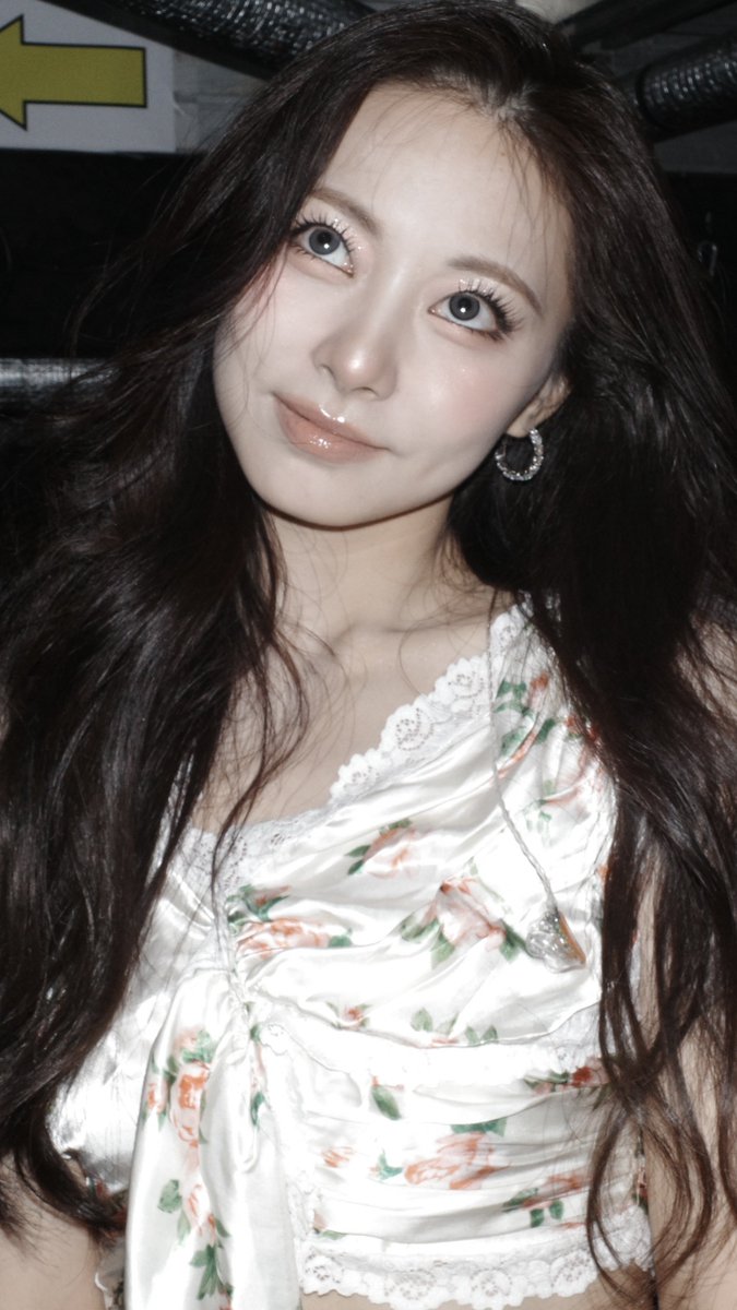 thinkabouTZUmx's tweet photo. Psychologist TZUYU:

What do you think is the most important condition for happiness right now?

“Having the ability to discover happiness 🦦
And also having the ability to recognize what things are blocking your happiness 🐙” https://t.co/XuNGI897MD