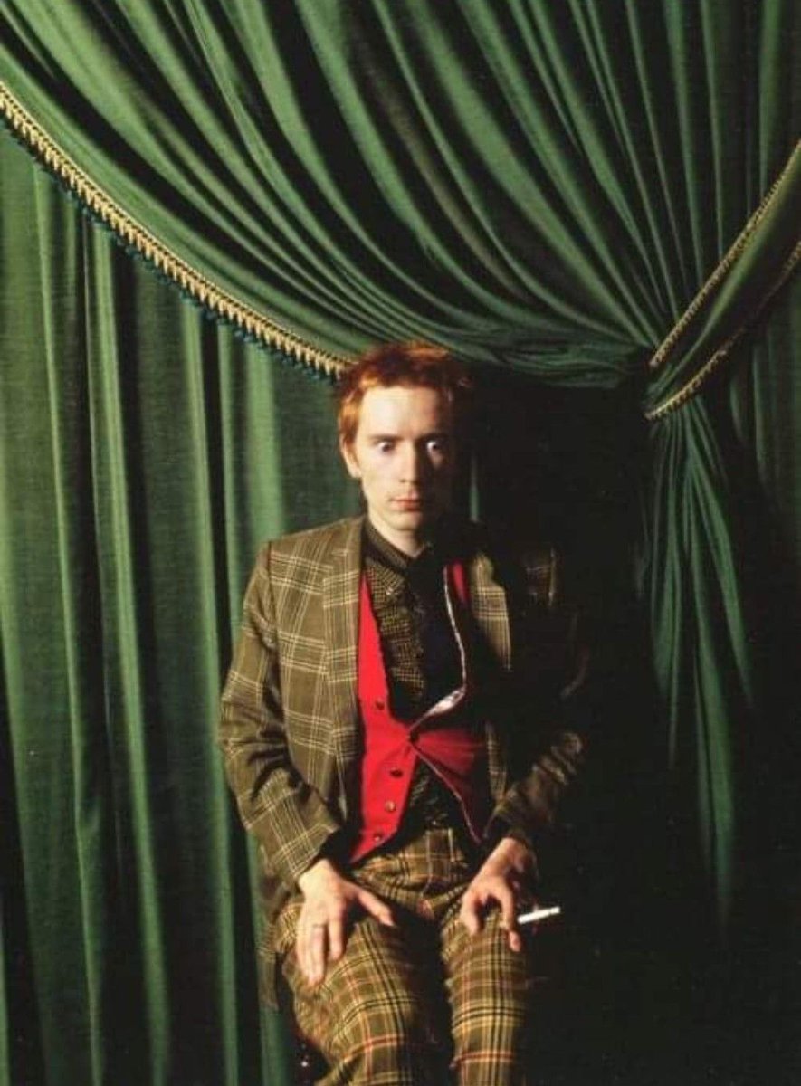 konvekse's tweet photo. John Lydon https://t.co/Khexj3EpgV