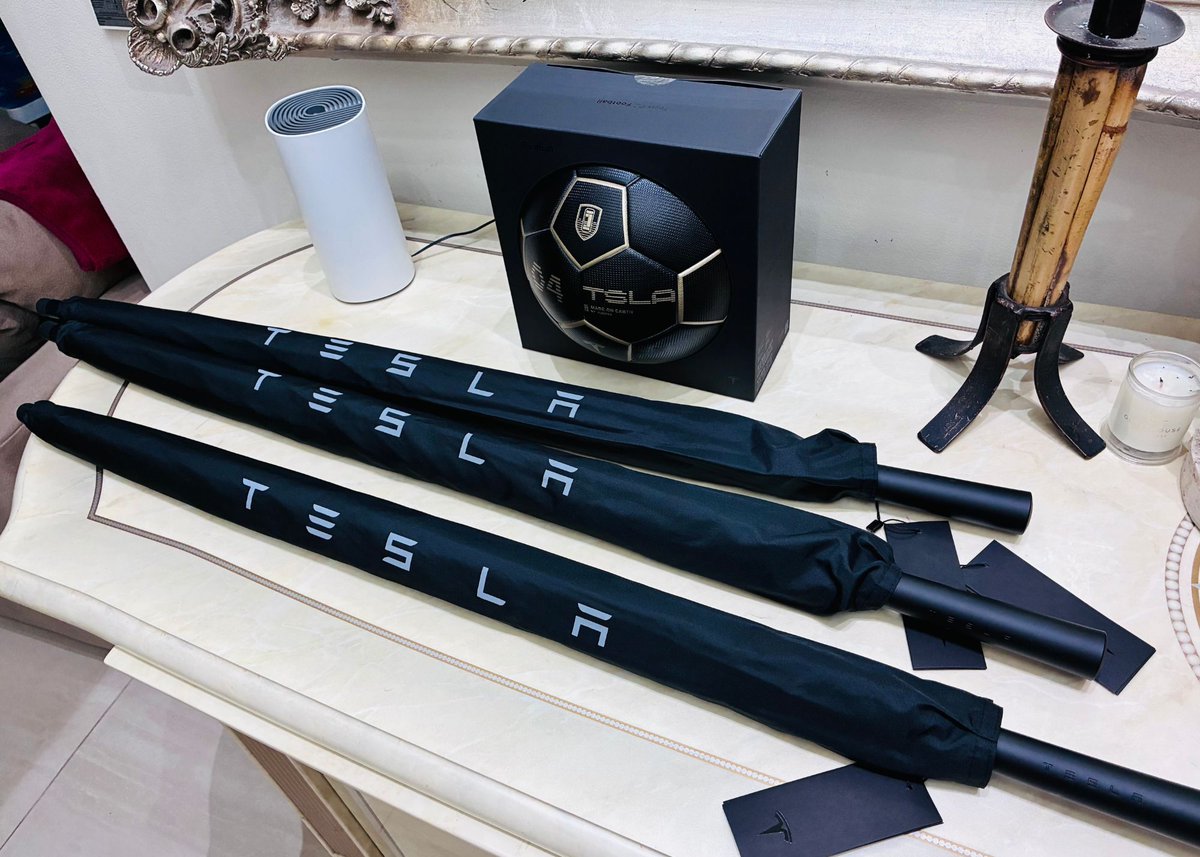 aka_civil's tweet photo. Received some fantastic apparel for the kids and some excellent adult gifts for the Tesla enthusiasts in our family. ⚡ https://t.co/6GDTqu3shz